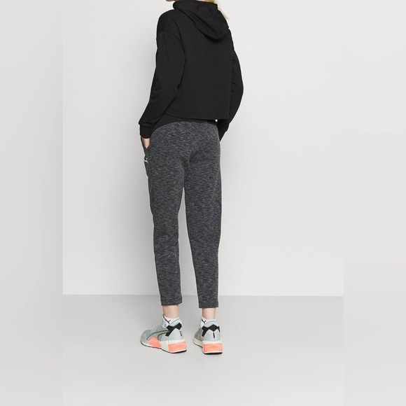 Puma Women's EVOSTRIPE joggers Pants Knitted Black-Heather‎ size large - Picture 15 of 16